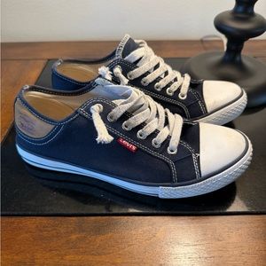 LEVI'S women Lace Up Canvas Shoes - Size: 7.5